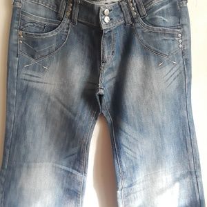 Low rise, flared jeans